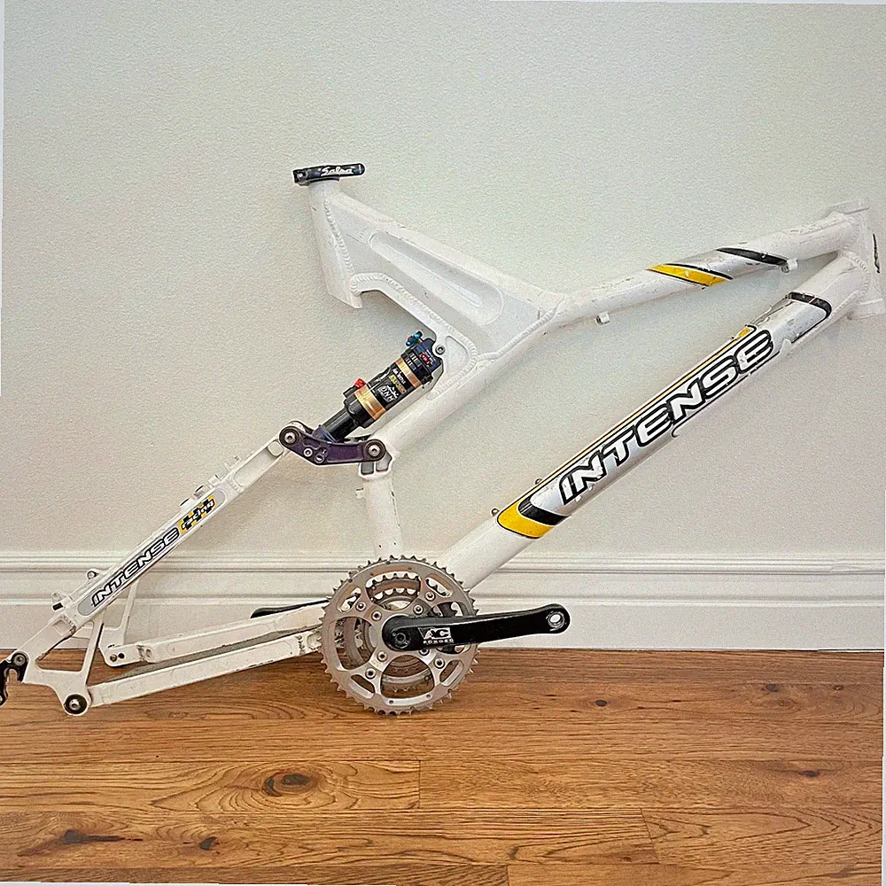 Intense Tracer Full Suspension Mountain Bike Frame 26" AC Components Crankset