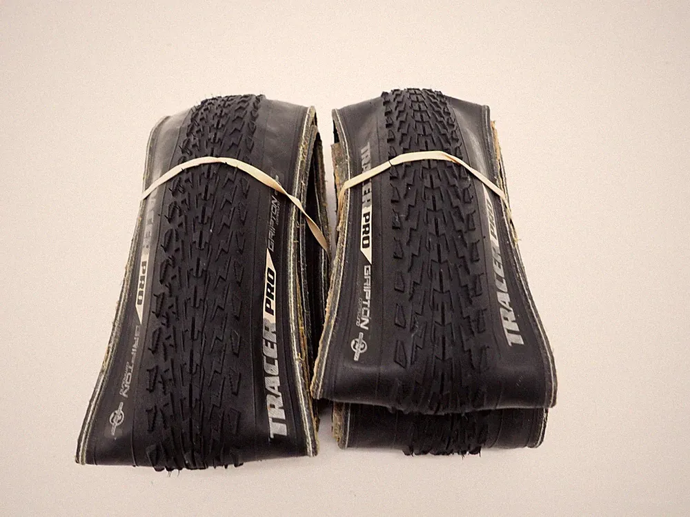 Specailized Tracer Pro Gravel Bicycle Tire Pair (2) 700 x 38c Black 2Bliss
